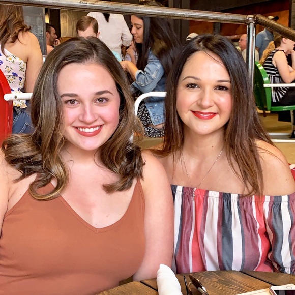 Meet your Posher, Taylor - Picture 1 of 1